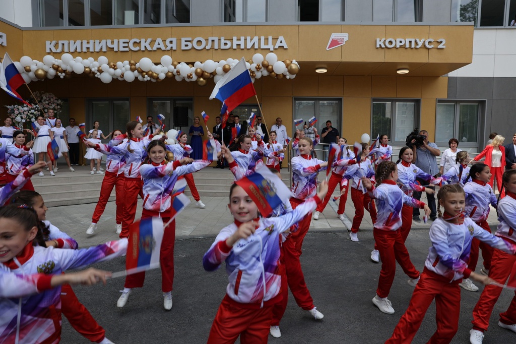 ДЕТИ на открытии.jpg ДЕТИ на открытии.jpg