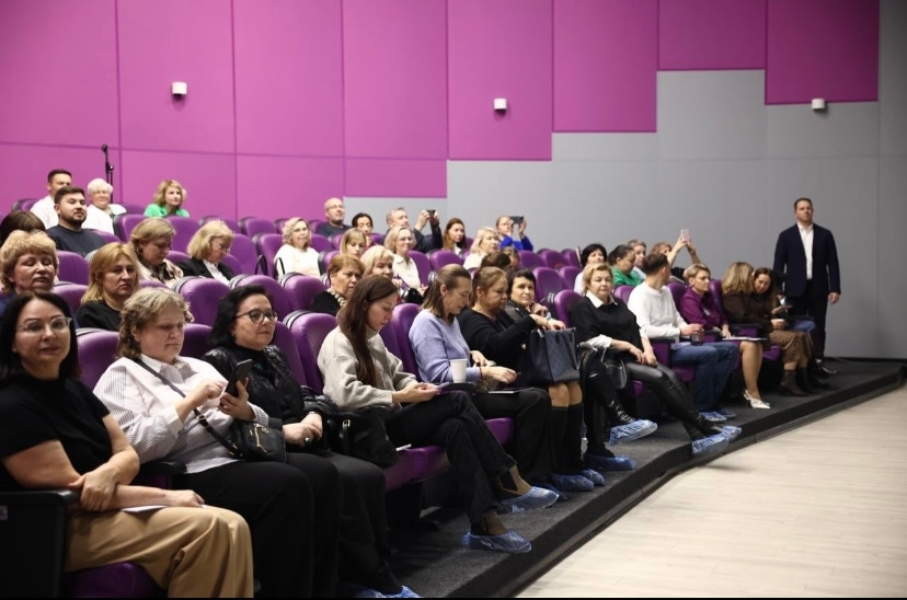 На конгрессе.jpg