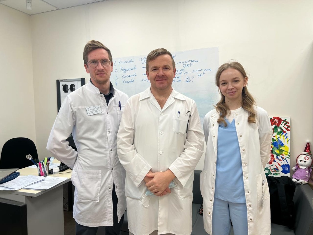 ГЕРАСИМОВ с коллективом в Блохина.jpg