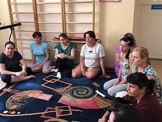 Родителям пациентов оказывают квалифицированную психологическую помощь 