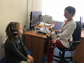 Поликлиника ОДКБ РО в рамках нацпроекта получила лор-комбайн и целый ряд аппаратов для офтальмологических кабинетов. Скоро поступит и новый  мощный аппарат МРТ!