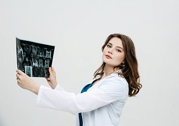 Молодой врач-рентгенолог с детства знала: хочет лечить детей