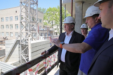 ОБЛАСТНОЙ ДЕТСКИЙ ХИРУРГИЧЕСКИЙ ЦЕНТР: СТРОИТЕЛЬСТВО ИДЕТ ИНТЕНСИВНО