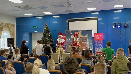 ВЕЛИКОЛЕПНОЕ ТЕАТРАЛИЗОВАННОЕ ПРЕДСТАВЛЕНИЕ 