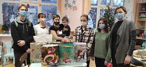 Асланян Карапет Суренович: «МЫ ВМЕСТЕ УЖЕ МНОГО ЛЕТ. И БЛАГОДАРНЫ ЛИЦЕЮ №103 ЗА ПОДДЕРЖКУ И ПОМОЩЬ»