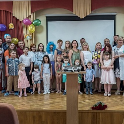 «Если б жили мы в одиночку, то, наверное, на кусочки развалилась бы наша земля…» 