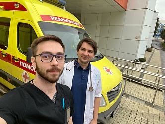 Дефицита реаниматологов в ОДКБ РО нет. Расскажем о секретах кадровой политики